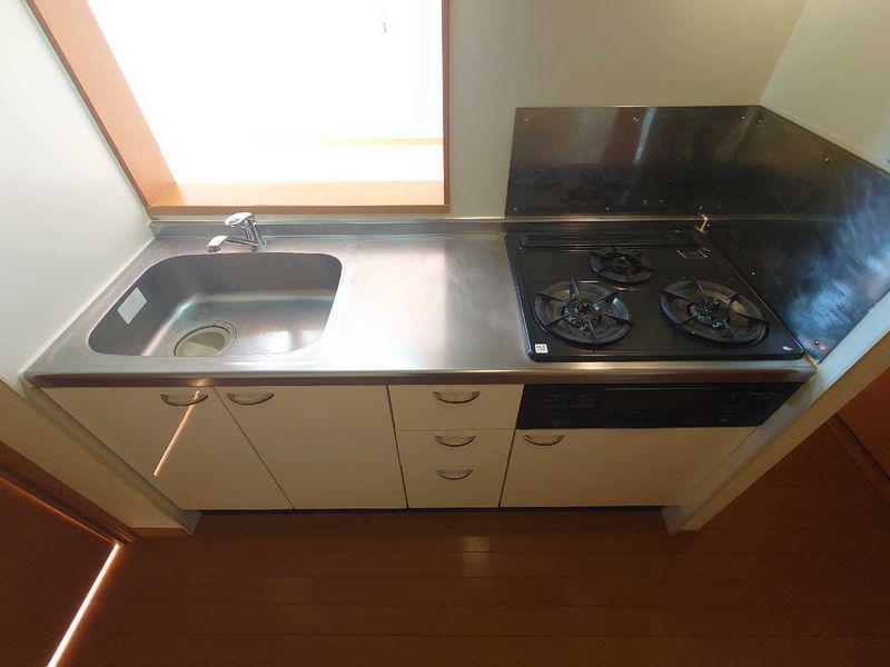 leopalace KK II Kitchen