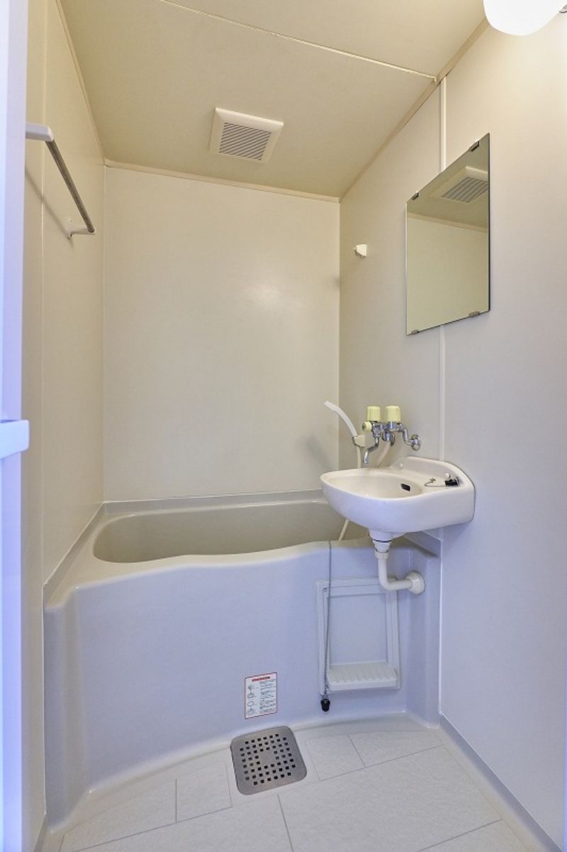 leopalace Aile TSU Bathroom