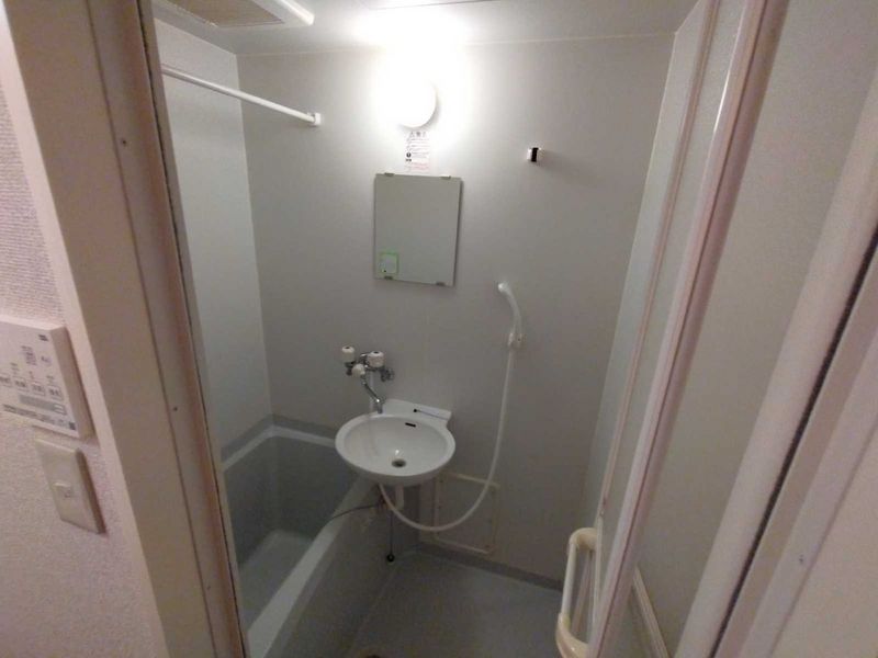 レオパレスＣｏｍｆｏｒｔ 洗面台
