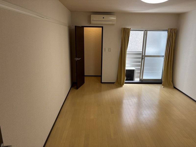 CLEINO Iyasaka Living room