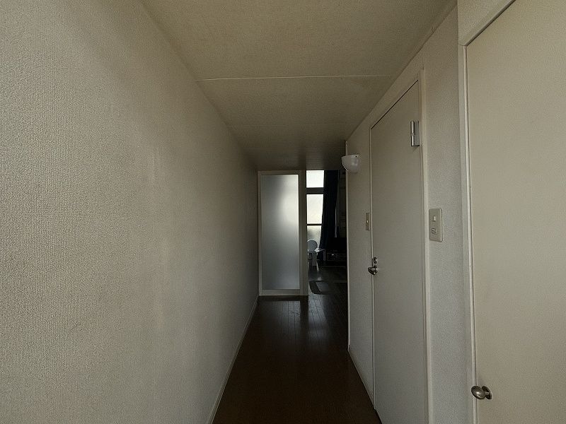 レオパレス長府東 玄関