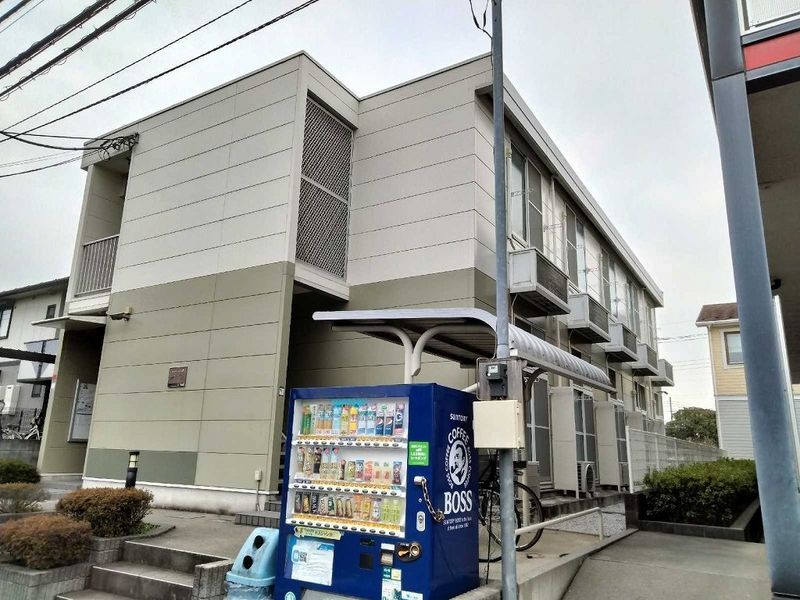 レオパレスフローラリア 外観