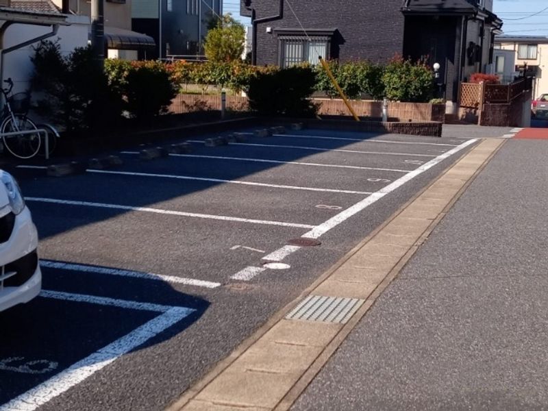 レオパレス来夢 駐車場