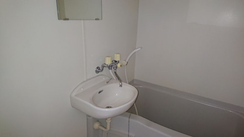 レオパレスコスモス 洗面所