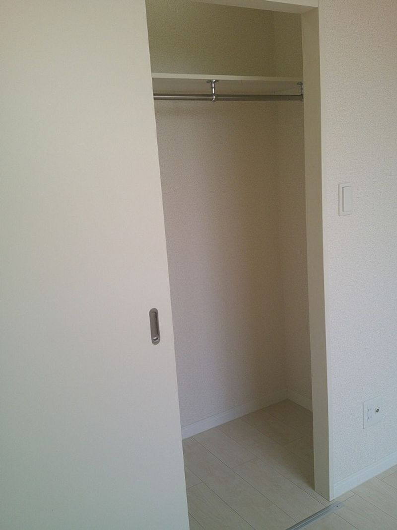 LEONEXT Freesia Kho lưu trữ