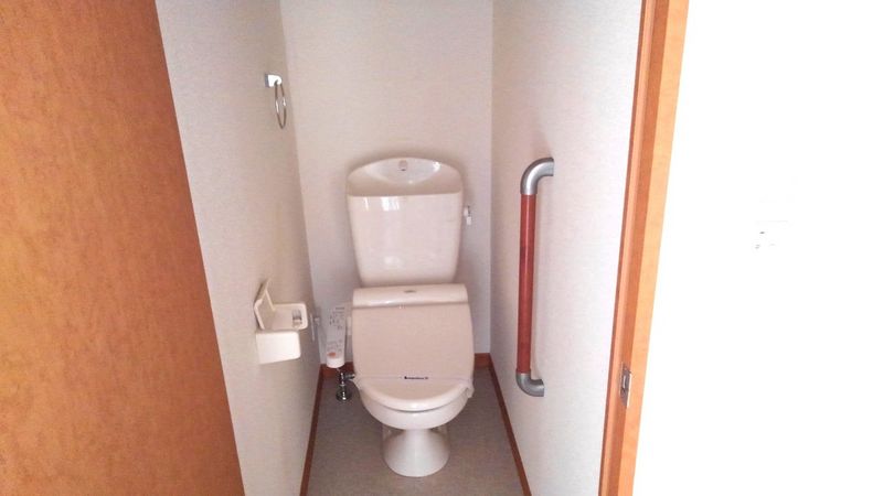 LEONEXT OHANA Toilet