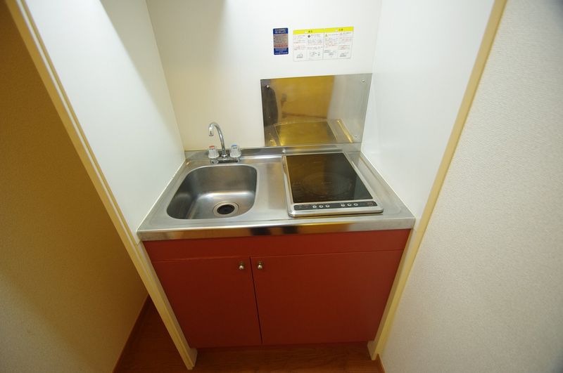 レオパレスプラティニ キッチン