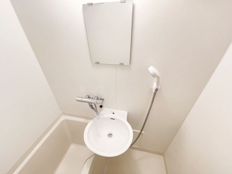 レオパレスふくみつ 洗面台