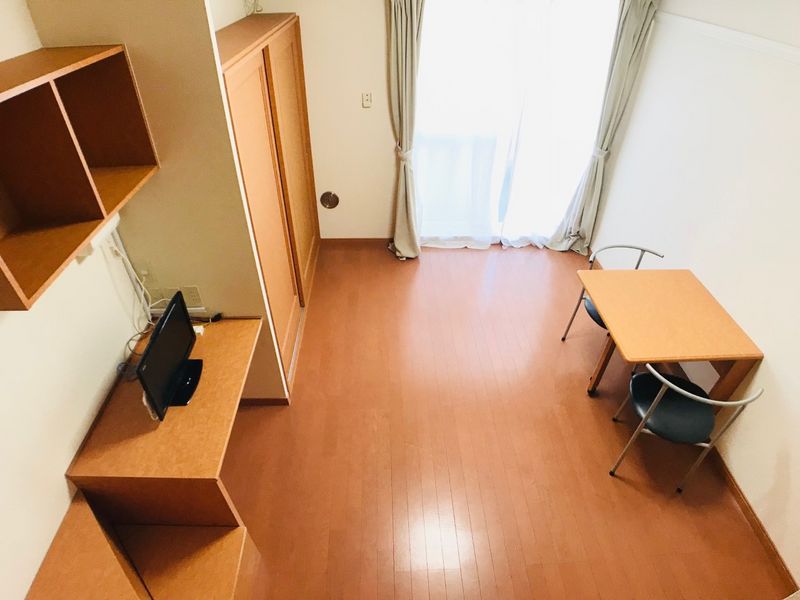 レオパレスアゼリアＫ 居間