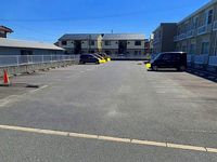 レオパレスクレール２ 駐車場