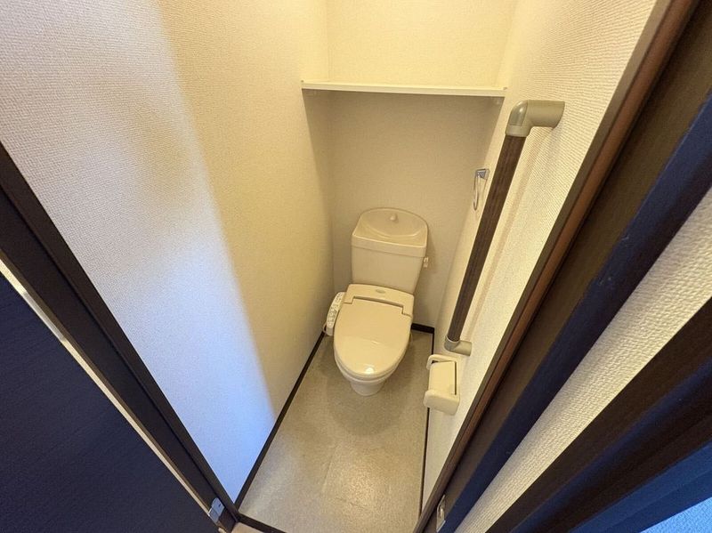 LEONEXT Shiseki Toilet
