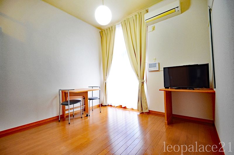 leopalace Bianca Living room