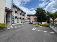 レオパレスル　ヴァン 駐車場