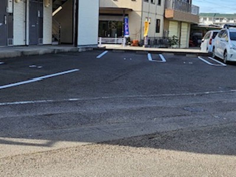 レオパレス田戸Ⅱ 駐車場
