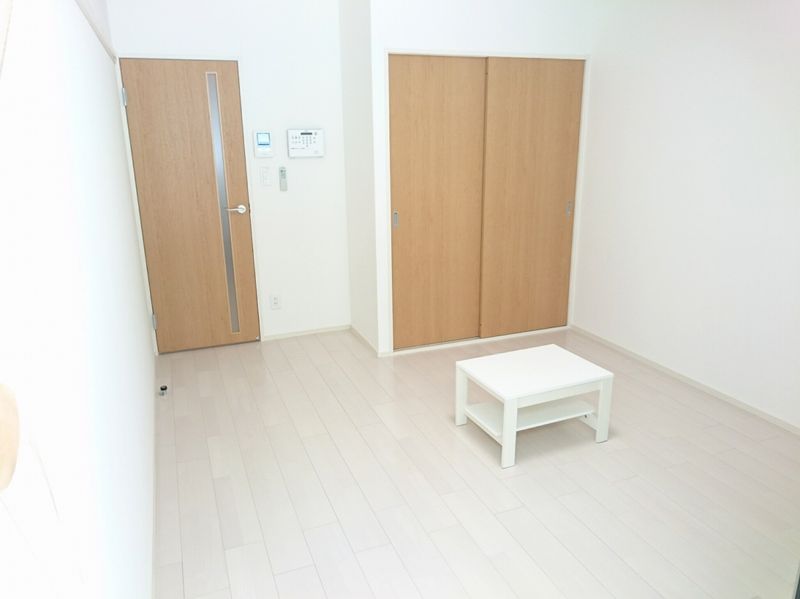 クレイノＲＯＫＩＡ 居間
