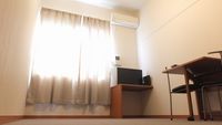 レオパレスラフィーニア 居間