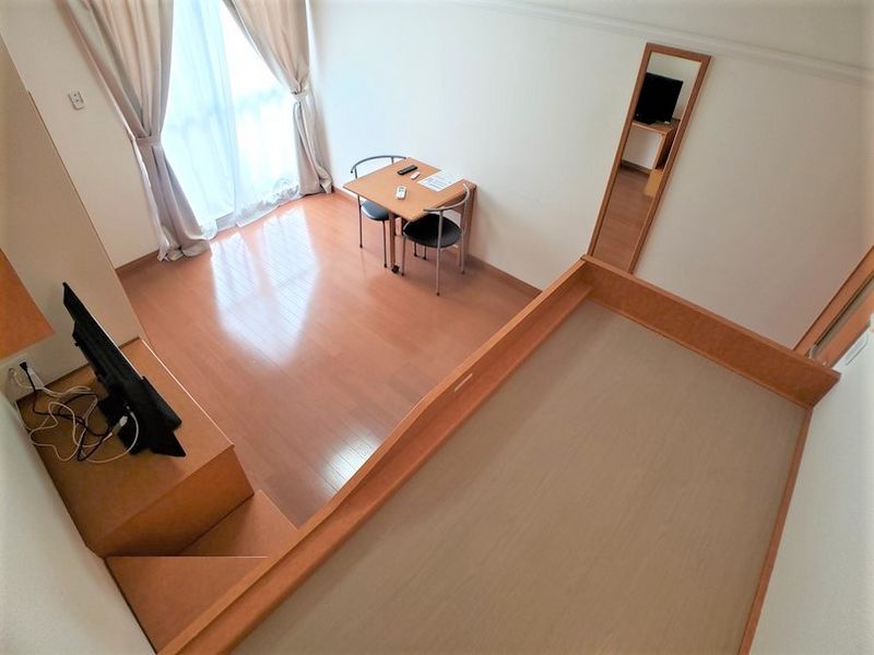 レオパレス中野５１ 居間
