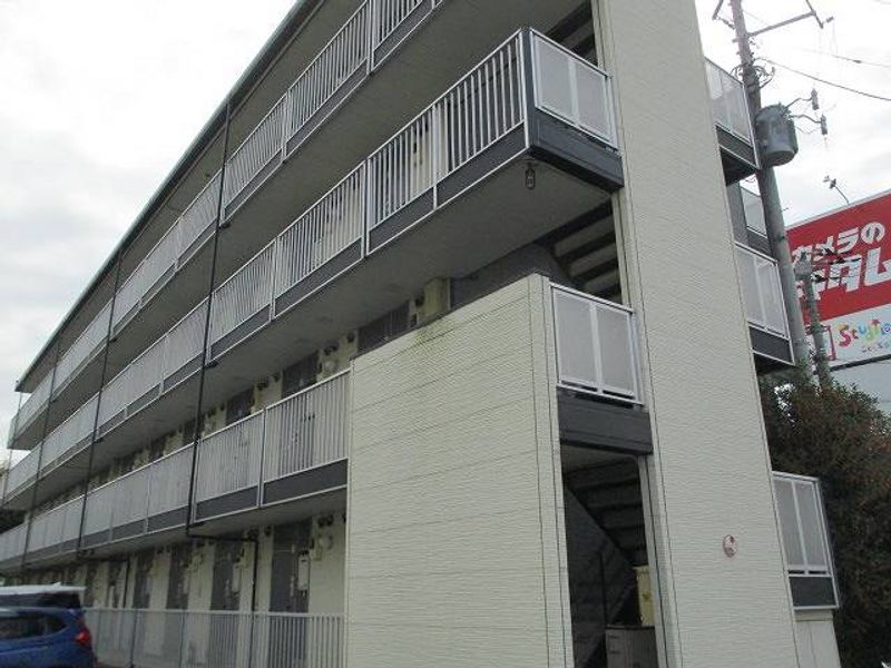 レオパレスＣＲＥＳＴ 外観