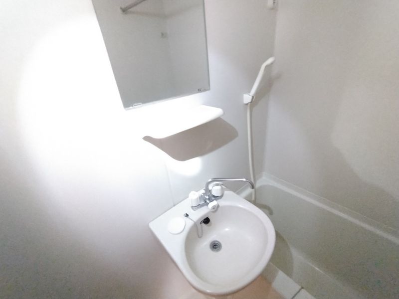 レオパレスアーバンビレッジ日吉 洗面台