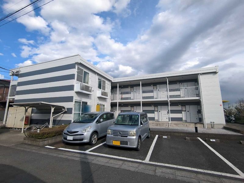 レオパレススワホーム 外観