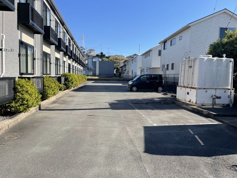 レオパレスオンワード磐田 駐車場