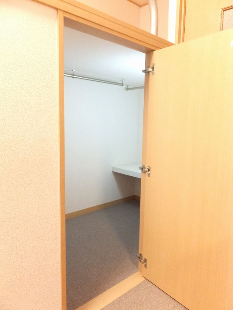 レオパレスつくば 収納