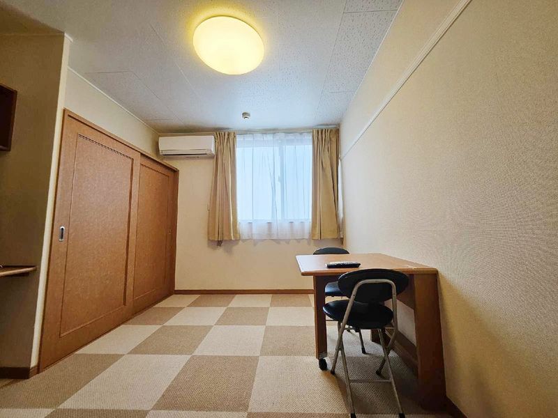 レオパレスプルメリア 居間
