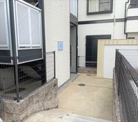 レオパレスオクシム エントランス