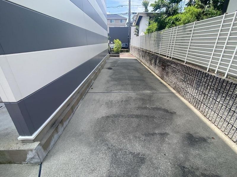 レオパレスＴａｋａｓｈｉｍａ エントランス