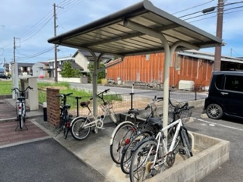 レオパレスコマンドⅠ 駐車場