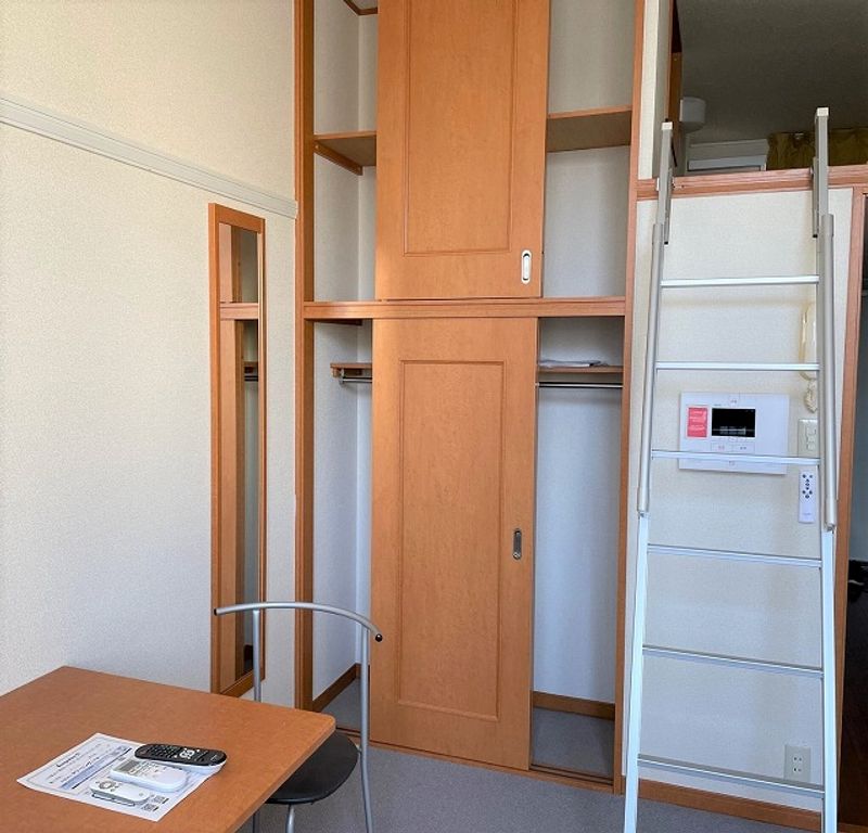 レオパレスフェザーハウス 収納