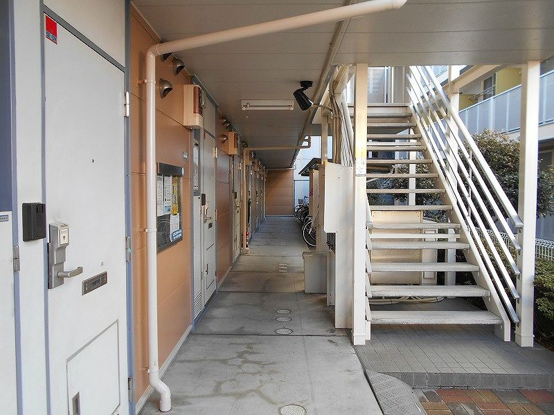 レオパレスプレミール　今川 共用部分