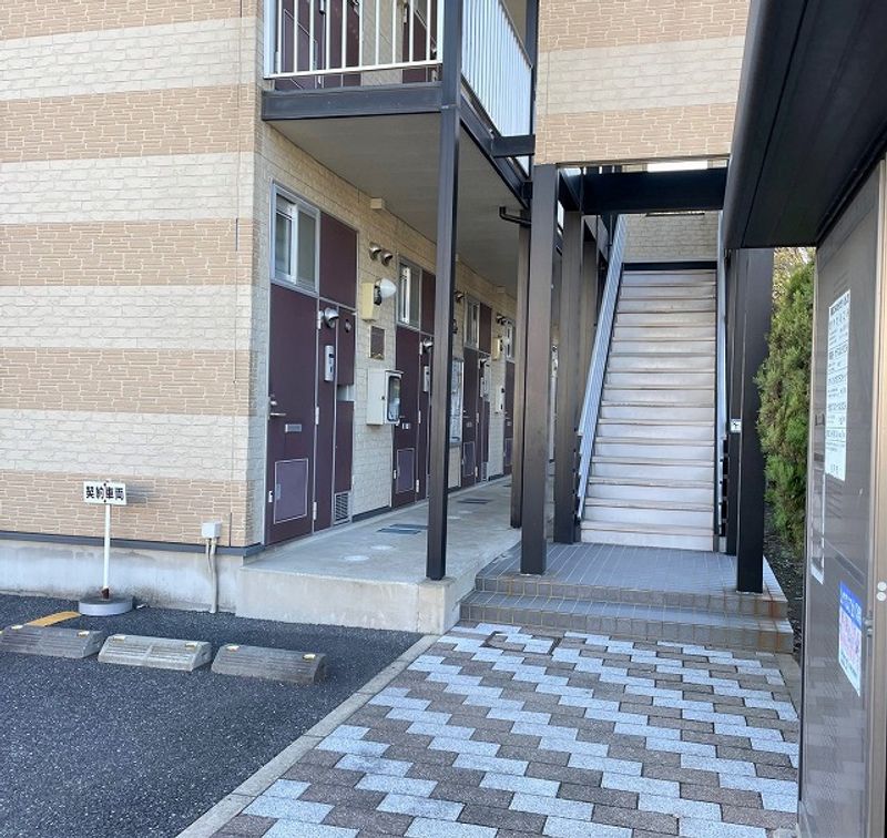 レオパレスＹＪ大橋 エントランス