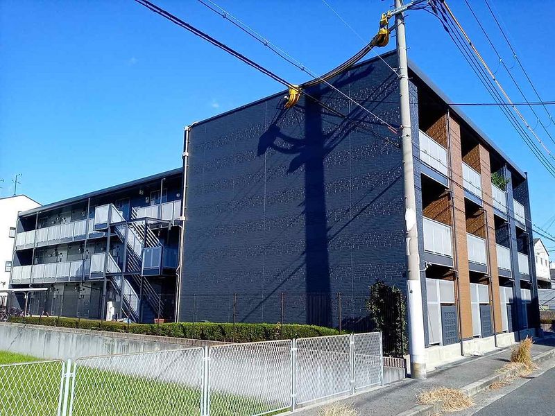 レオパレスエメラルドストーン 外観