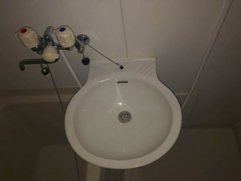 レオパレスかつらぎ 洗面台