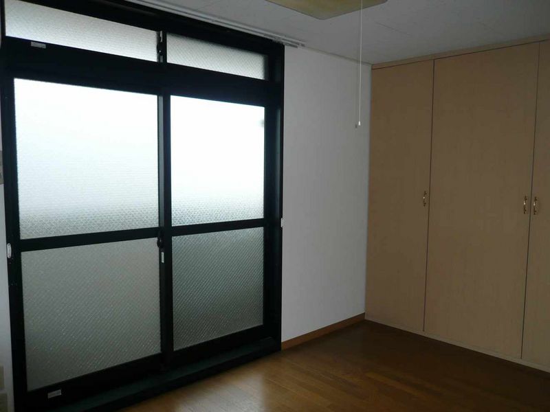 レオパレスカサベルデ 居間