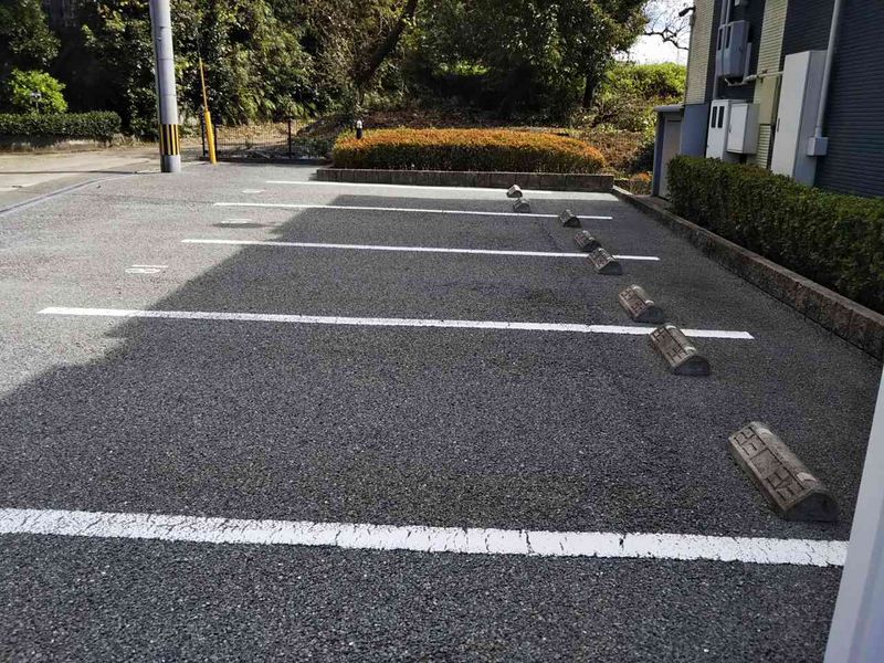 レオネクストサン井芹 駐車場