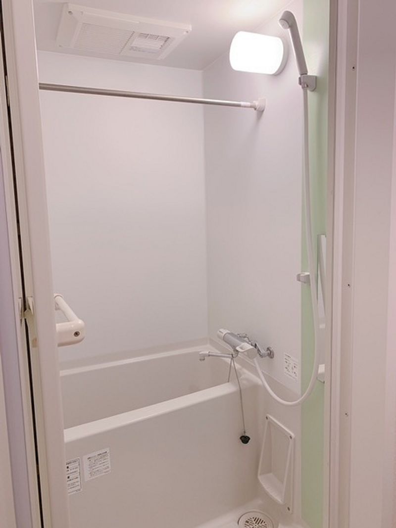 LEONEXT Riviere Mukogawa Bathroom