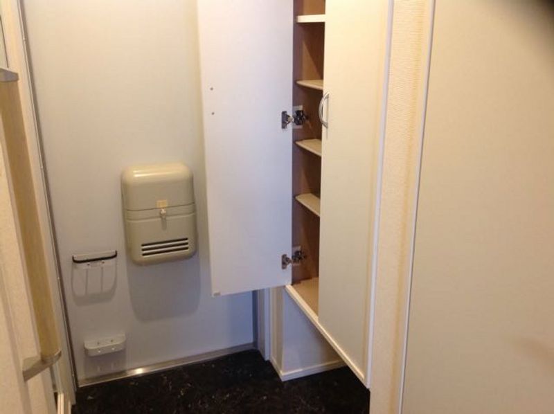 MIRANDA Happiness Room No 12 Entrance