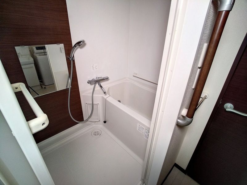 レオネクストモコプル 風呂
