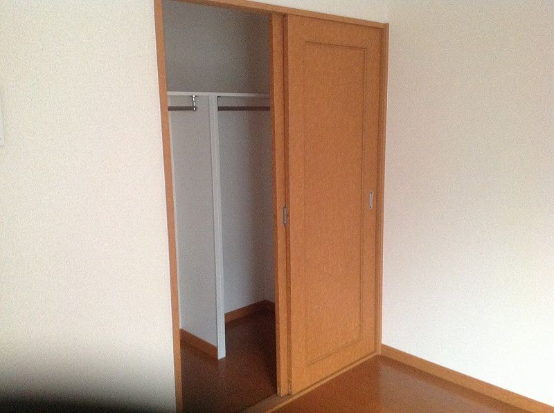 レオパレスヴィラ　スエヒロⅤ 収納