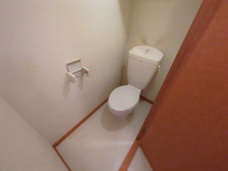 レオパレス凛 トイレ