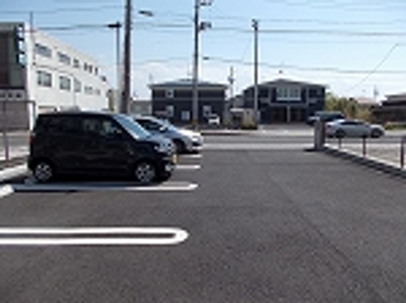クレイノみね 駐車場
