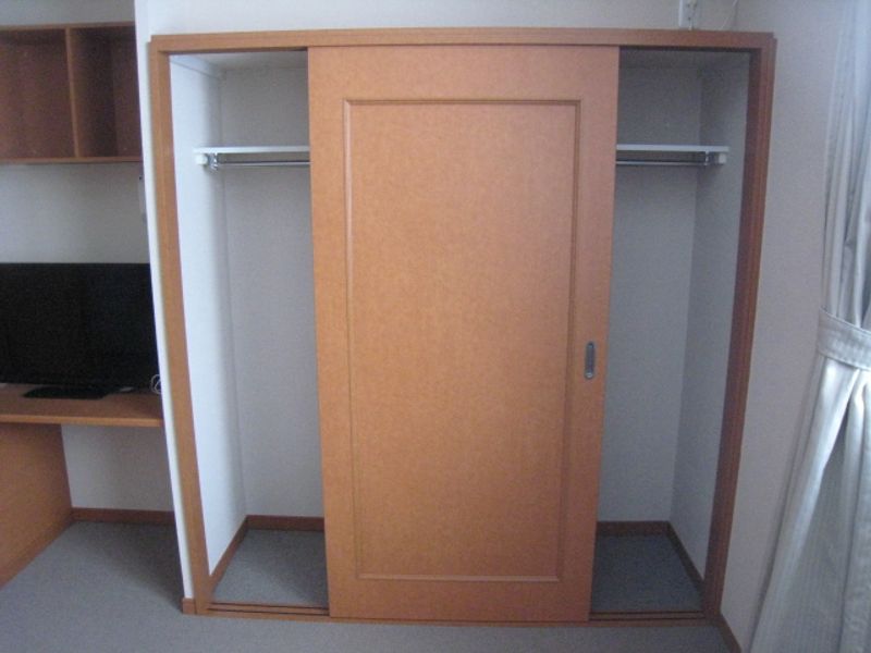 レオパレスアポロン 収納