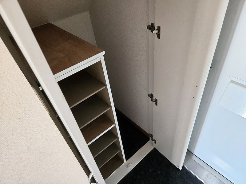 レオパレスサウスランド 玄関