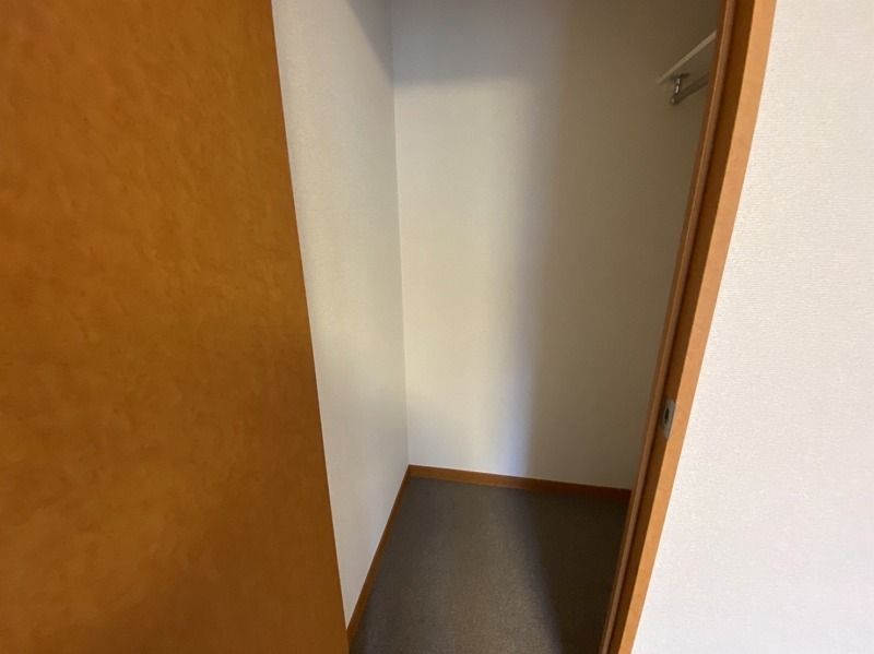 レオパレス関屋 収納