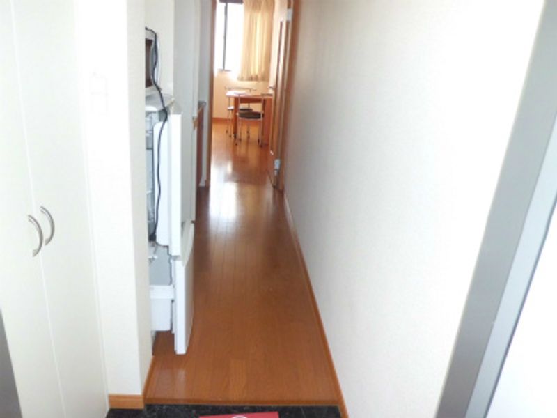 レオパレスＳｕｎｓｈｉｎｅ石川 玄関