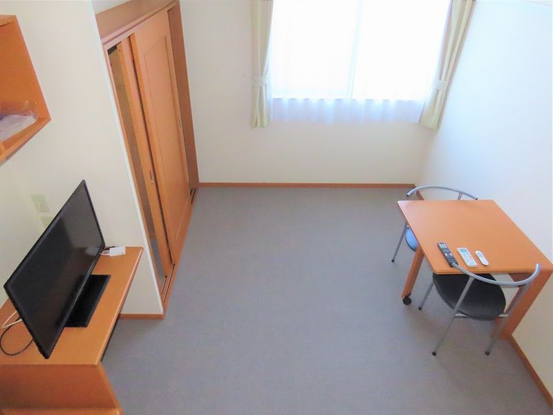 レオパレスオアシスイン上松 居間