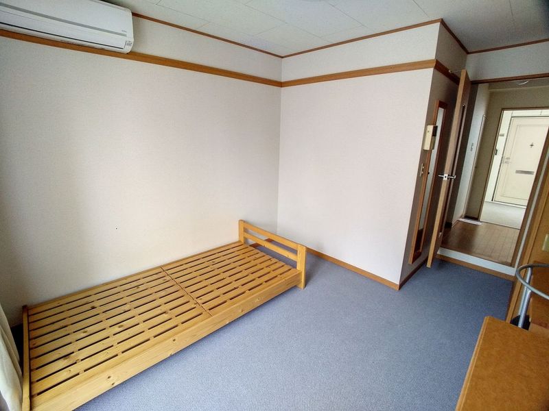 レオパレスひまわり 居間