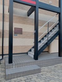 レオパレスシルク立花 エントランス